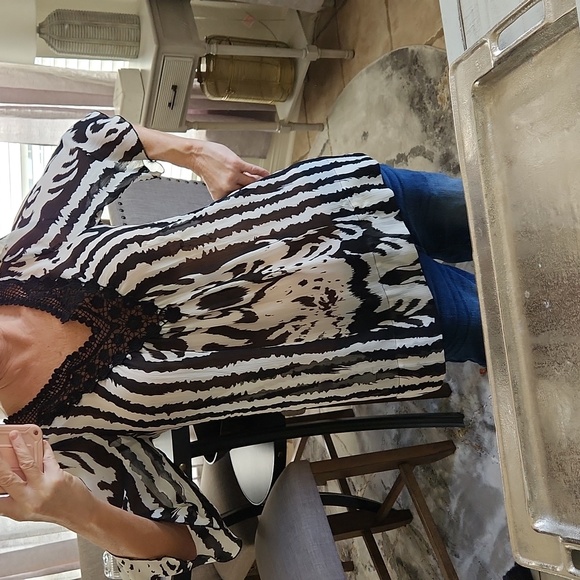 Harlow Zee - Picture 1 of 7